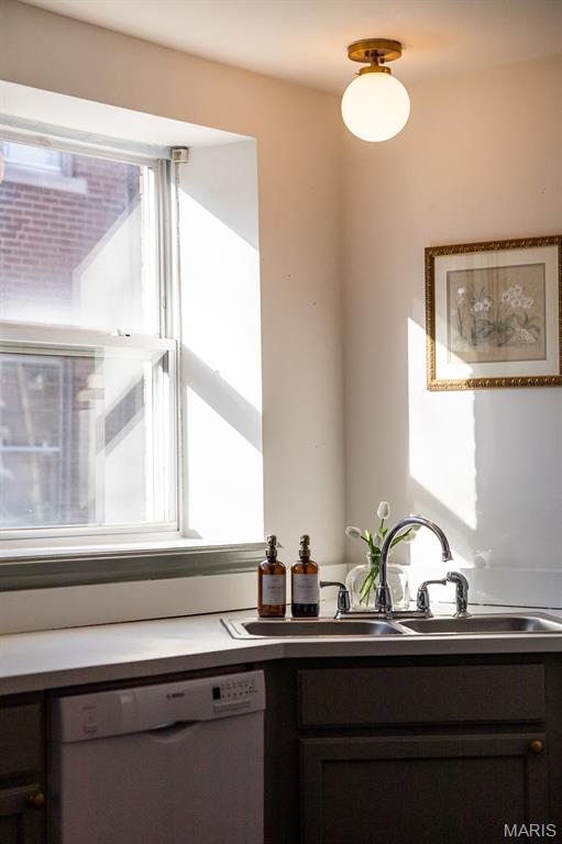 Lindenwood Twnhm - Residential Lease