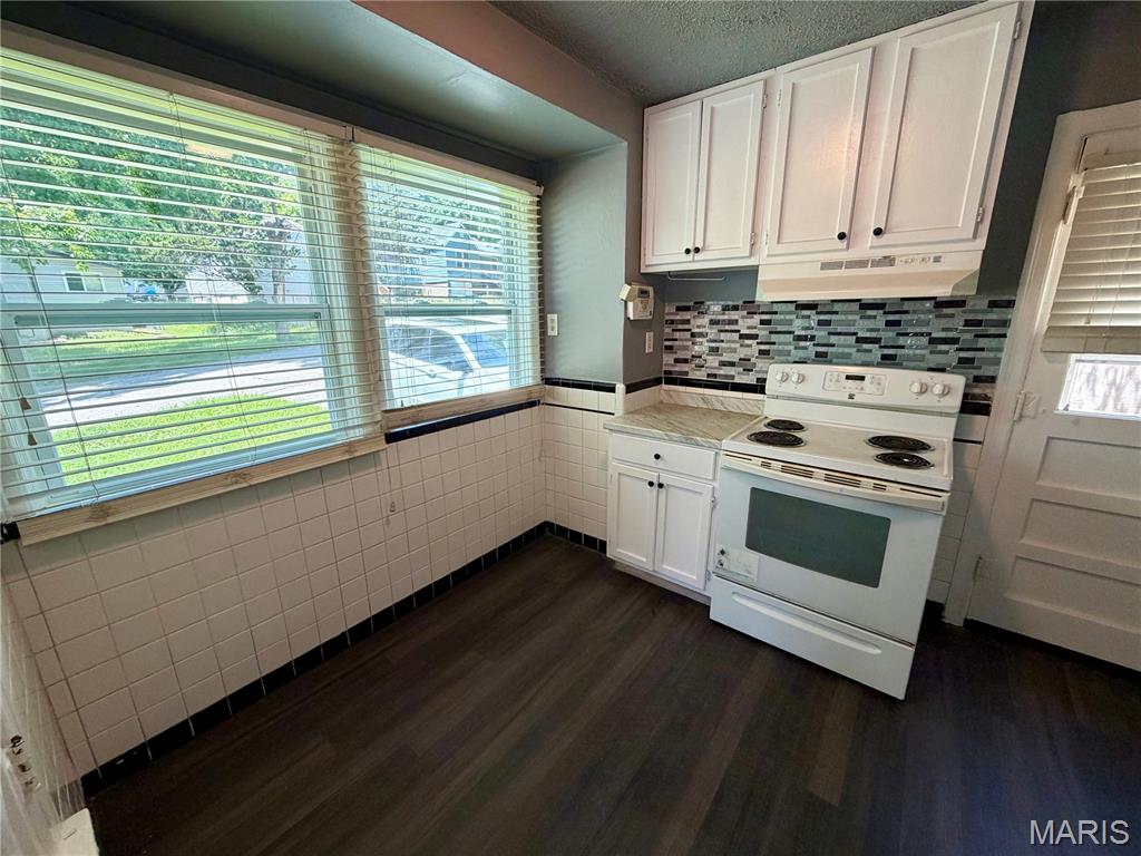 Flordell Hills 2 - Residential Lease