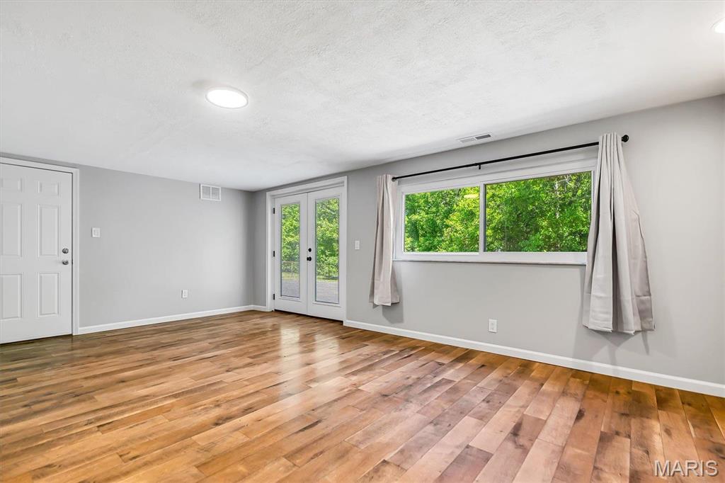 Westglen Woods 5 - Residential Lease