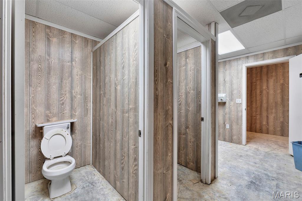 Marquand - Commercial Lease
