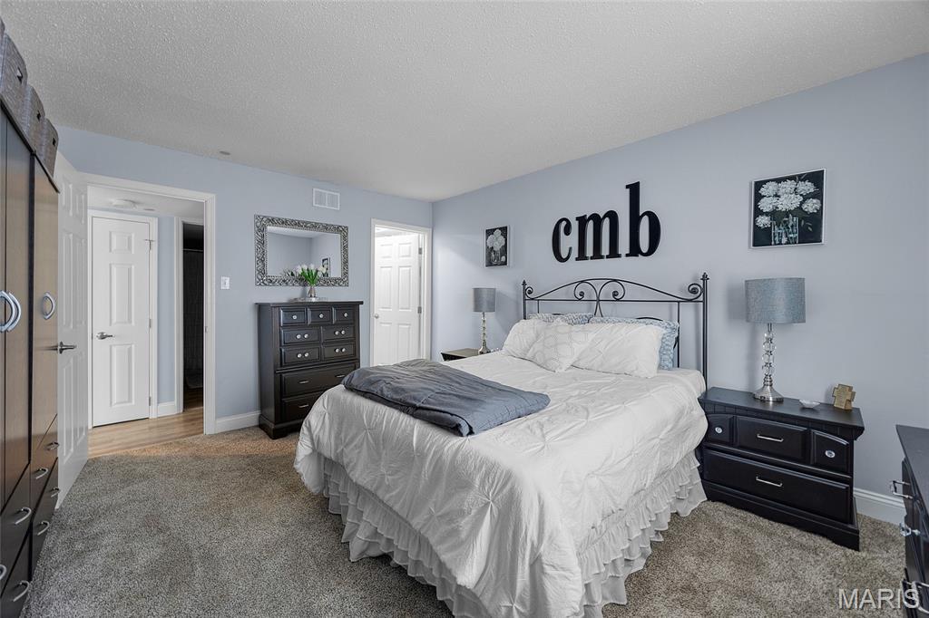 Oakville Commons Condo - Residential