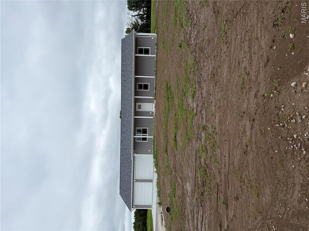 New construction on 3ac. lot with room to add additional out buildings. 2miles from Ray Behrens and Cannon Dam. Large Great room with vaulted ceilings, modern Kitchen with hard surface tops and stainless appliances gives plenty of room for gatherings of any kind. Covered porches to enjoy your evenings. Oversized garage gives ample storage.
