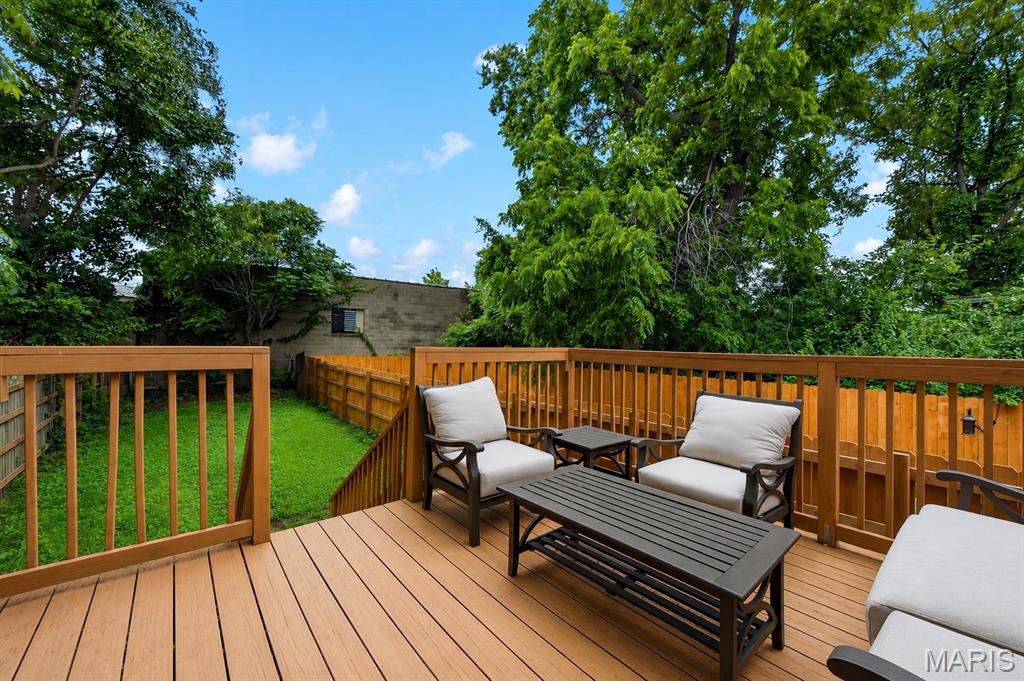 Laclede Rose Course - Residential