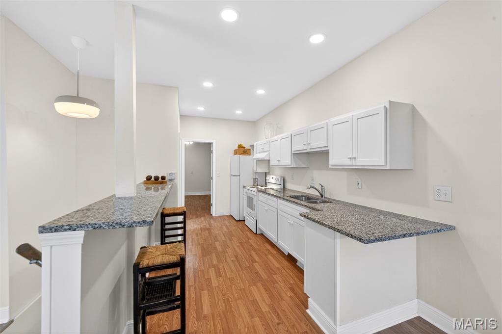Laclede Rose Course - Residential