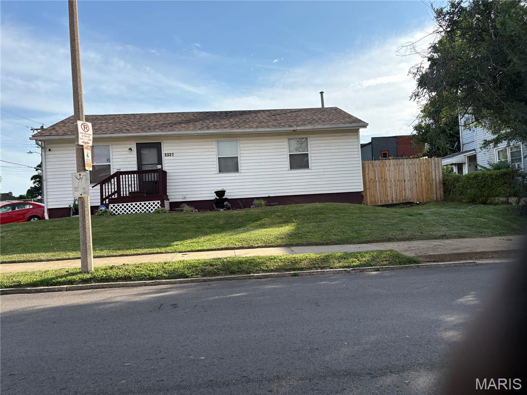 Well maintained 3 bedroom home nestled in the growing College Hill neighborhood. Home has new roof, siding and fencing. Perfect for empty nester or first-time home buyer.