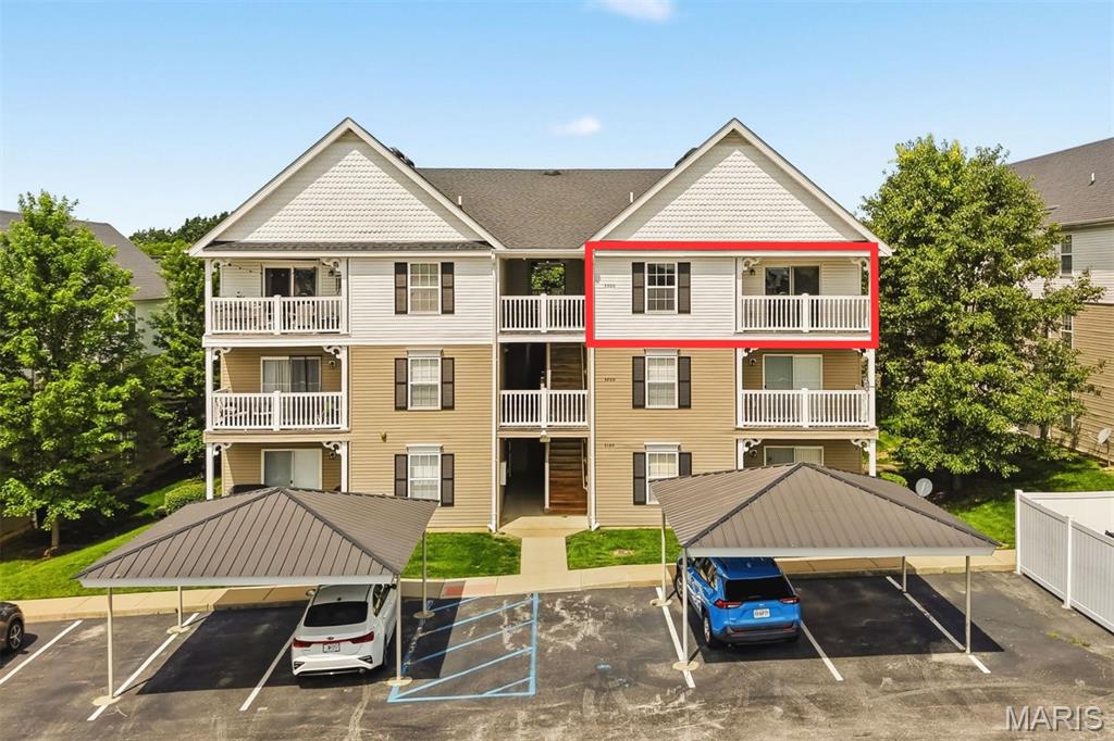 Well-maintained and move-in ready, this top-floor condo offers a fantastic opportunity for an owner-occupant or investor. Currently vacant, the property provides immediate flexibility—whether you're looking for a place to call home or seeking a strong rental opportunity in a highly desirable area. Located just off Hwy N with quick access to Hwy 364 and Hwy 61, this condo sits in a prime commuter corridor with excellent long-term appeal.

The unit’s top-floor location provides vaulted ceilings and added privacy, creating a bright and open living environment. The spacious living room features a sliding door that opens to a covered deck overlooking peaceful common ground—an inviting outdoor retreat perfect for relaxing or entertaining.

The open floor plan flows seamlessly into the kitchen, which includes a peninsula with room for bar seating, ideal for casual dining and gatherings. A separate breakfast room adds flexibility and additional living space. New carpeting and fresh paint throughout the living areas give the home a fresh, updated feel.

Designed with a desirable split-bedroom layout, the primary suite is positioned on one side of the unit for privacy and includes a large walk-in closet and a well-appointed bathroom with a double vanity and walk-in shower. The second bedroom and full bathroom are located on the opposite side, offering a functional layout for guests, family members, roommates, or a home office.

With its highly livable floor plan, low-maintenance lifestyle, and outstanding location, this condo presents a rare opportunity for both homeowners and investors. Whether you're looking to move right in or add a quality property to your rental portfolio, this condo offers exceptional versatility and value. All kitchen appliances, along with the in-unit stackable washer and dryer, are included with the property.