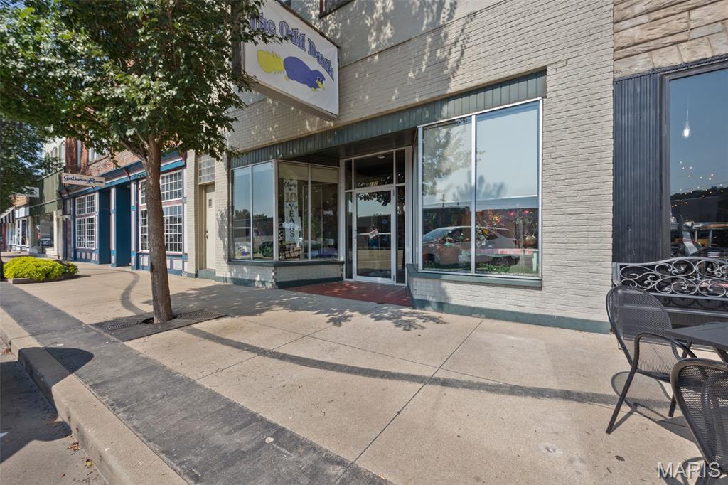 Old Town - Commercial Sale