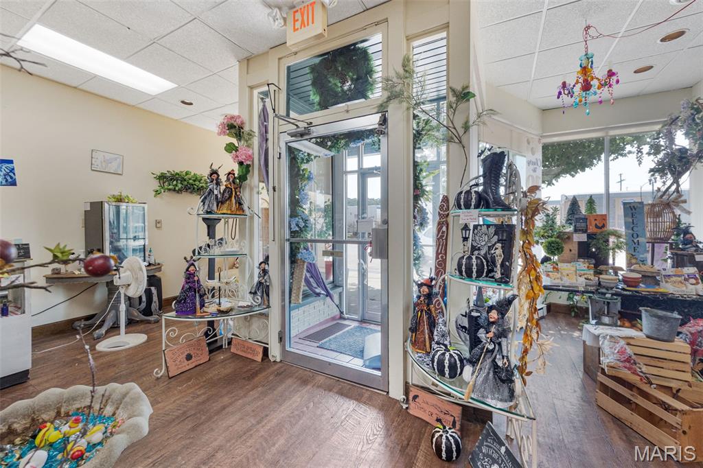 Old Town - Commercial Sale