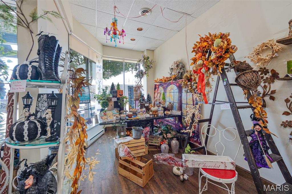 Old Town - Commercial Sale