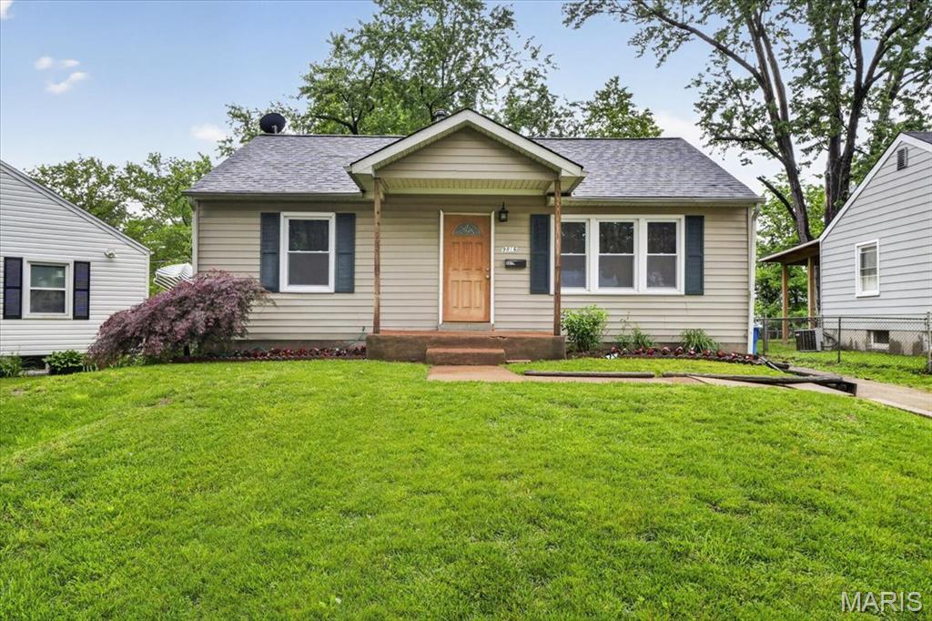 Opportunity meets charm in this inviting single-family home nestled in the heart of Overland. Full of character and untapped potential, this home is ready for a buyer with vision to make it truly shine.
Step inside to discover a comfortable and functional main-floor layout featuring an additional living space perfect for entertaining guests, hosting family gatherings, or creating the cozy retreat you’ve always wanted.
Downstairs, the full basement opens the door to endless possibilities — envision a home theater, gym, office, playroom, or expanded living area tailored to your lifestyle.
The spacious, flat, fenced backyard creates the ideal backdrop for summer BBQs, pets at play, gardening, or peaceful evenings under the stars.
Whether you’re a first-time buyer, investor, or someone looking to add personal touches to a home with great bones, this is an opportunity you won’t want to miss. Schedule your showing today and imagine the possibilities!
Property is being sold as-is. Seller to make no repairs.