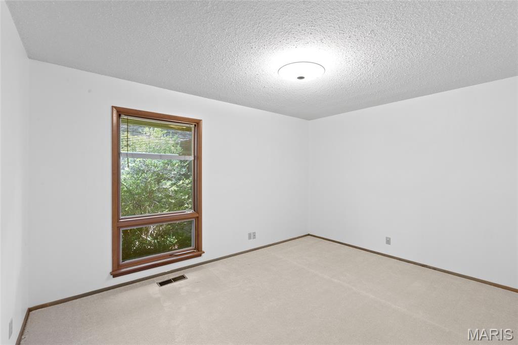 Meadowbrook Country Club Estates - Residential