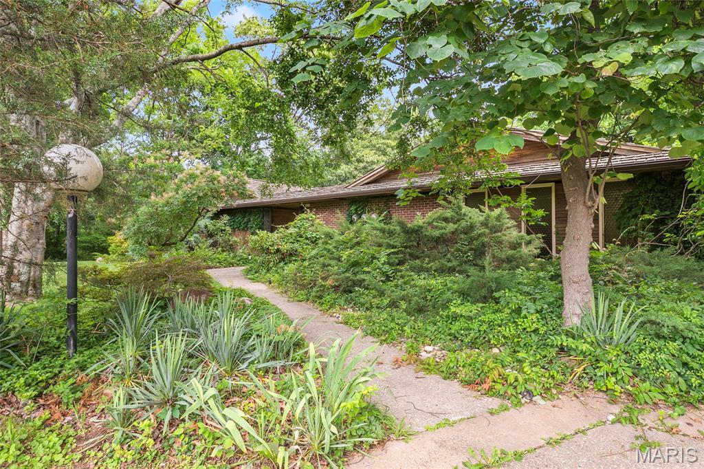 Meadowbrook Country Club Estates - Residential