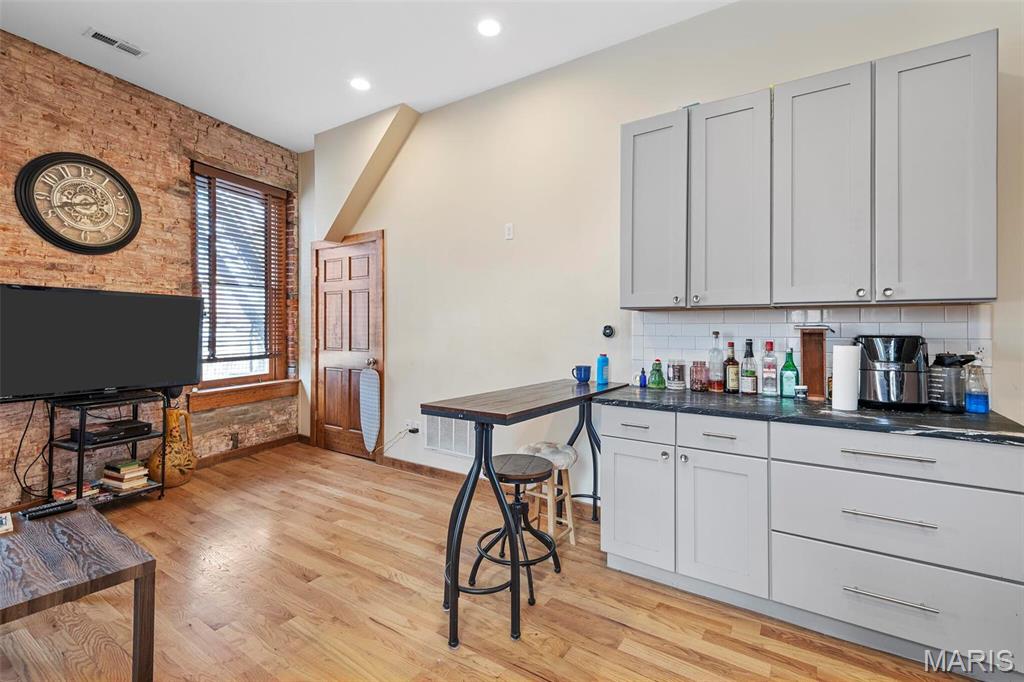 City/St Louis - Commercial Sale