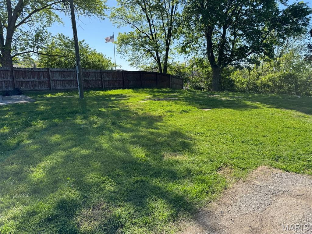 Ancient Oak Manor - Land