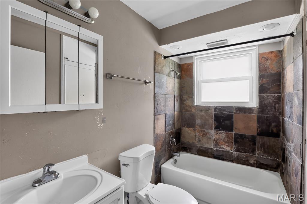 Glasgow Village Unit 15 - Residential