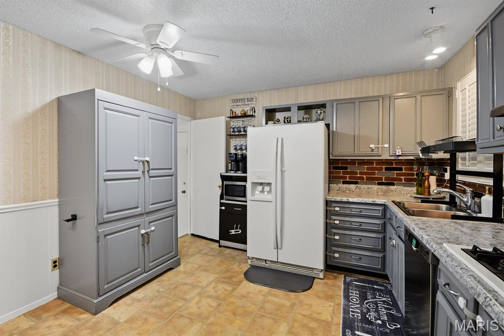 Fox Lake 1 - Residential