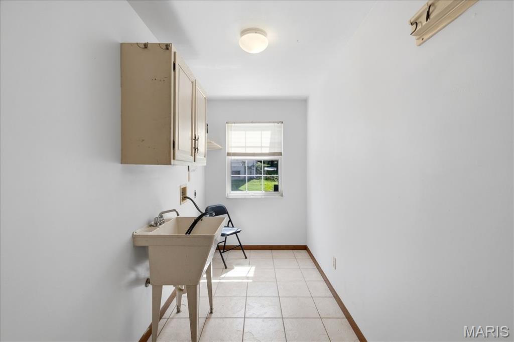 Jamestowne One - Residential