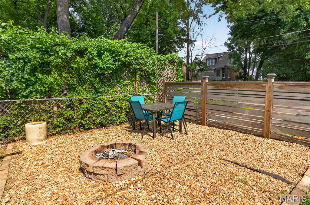 Hallocks Add - Residential