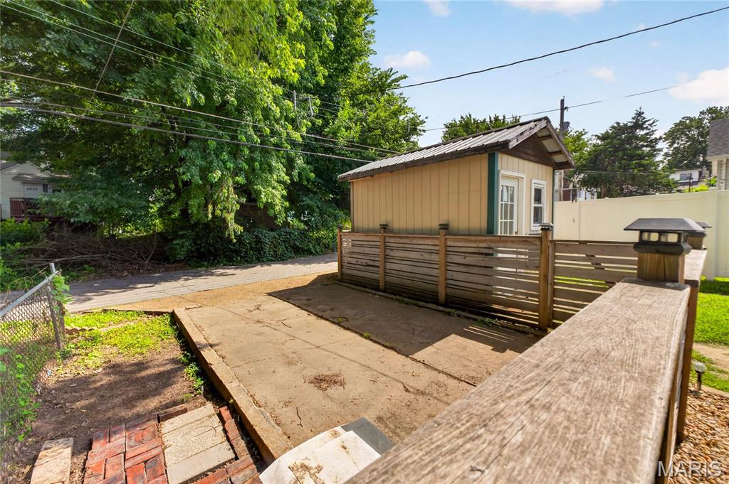 Hallocks Add - Residential