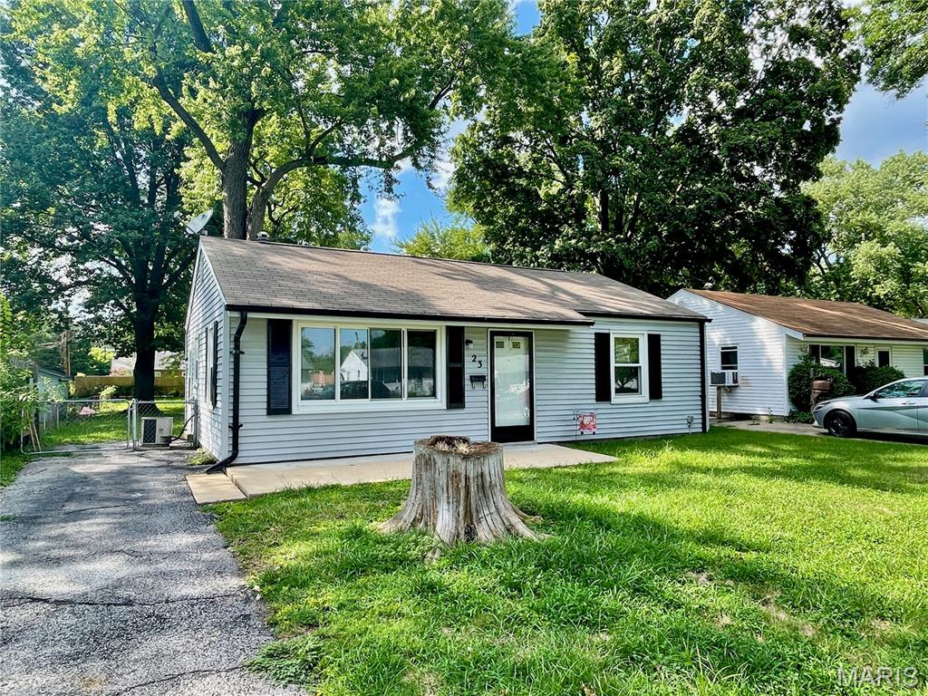 Don’t miss this excellent opportunity to add a tenant-occupied property to your investment portfolio. Located at 23 Maryann Court, Florissant, MO, this well-maintained home offers immediate rental income with an established tenant already in place, making it an ideal turnkey investment.

No showings without an accepted contract. Must be sold as a package with MLS#26042792 & MLS#26042809
