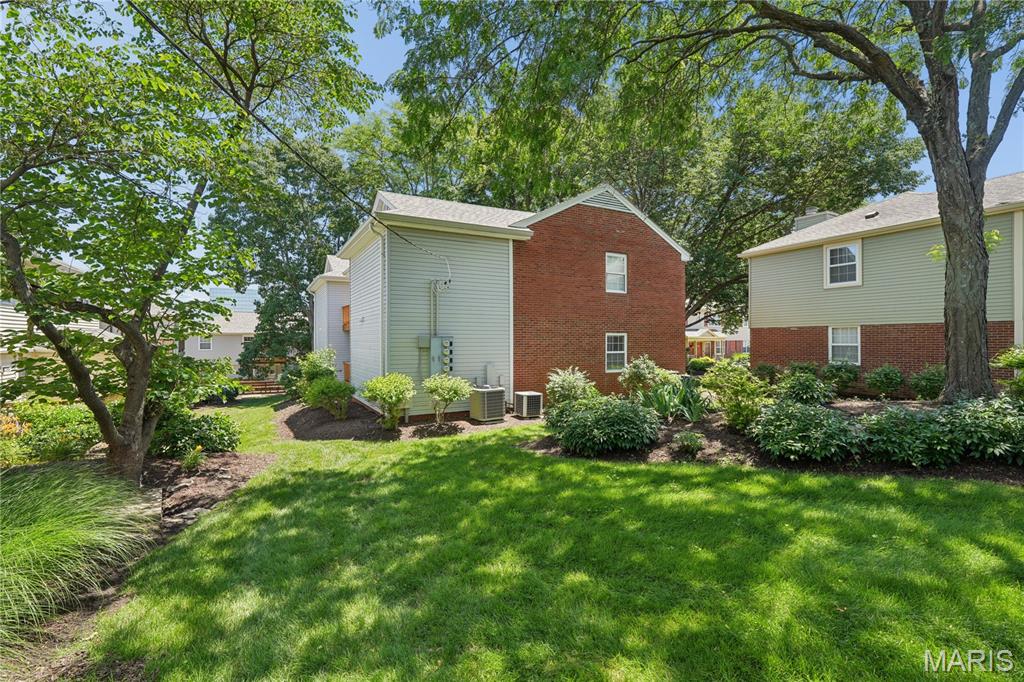 Brentwood Forest Condo Ph Six - Residential