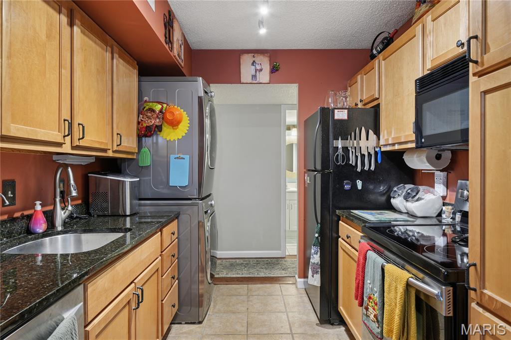 Brentwood Forest Condo Ph Six - Residential