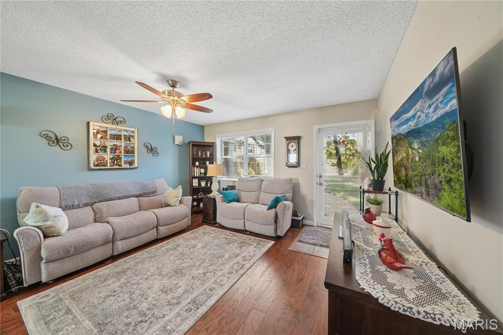 Brentwood Forest Condo Ph Six - Residential