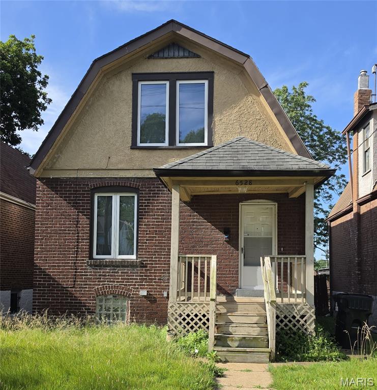 Sold AS IS -some updating needed.   2 bed, 1 bath in a great University City Location, minutes from the Delmar Loop.     Wood flooring throughout, full basement, nice sized backyard.   Easy access to highways, great investor or owner occupied opportunity.