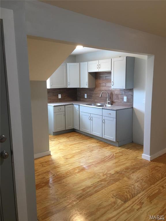 Carondelet - Commercial Sale
