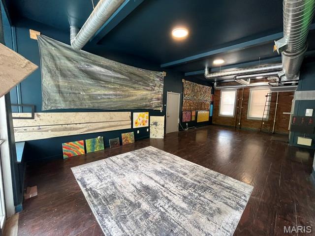 Carondelet - Commercial Sale