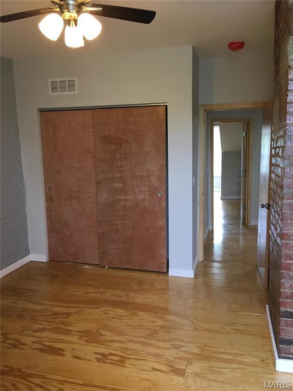 Carondelet - Commercial Sale