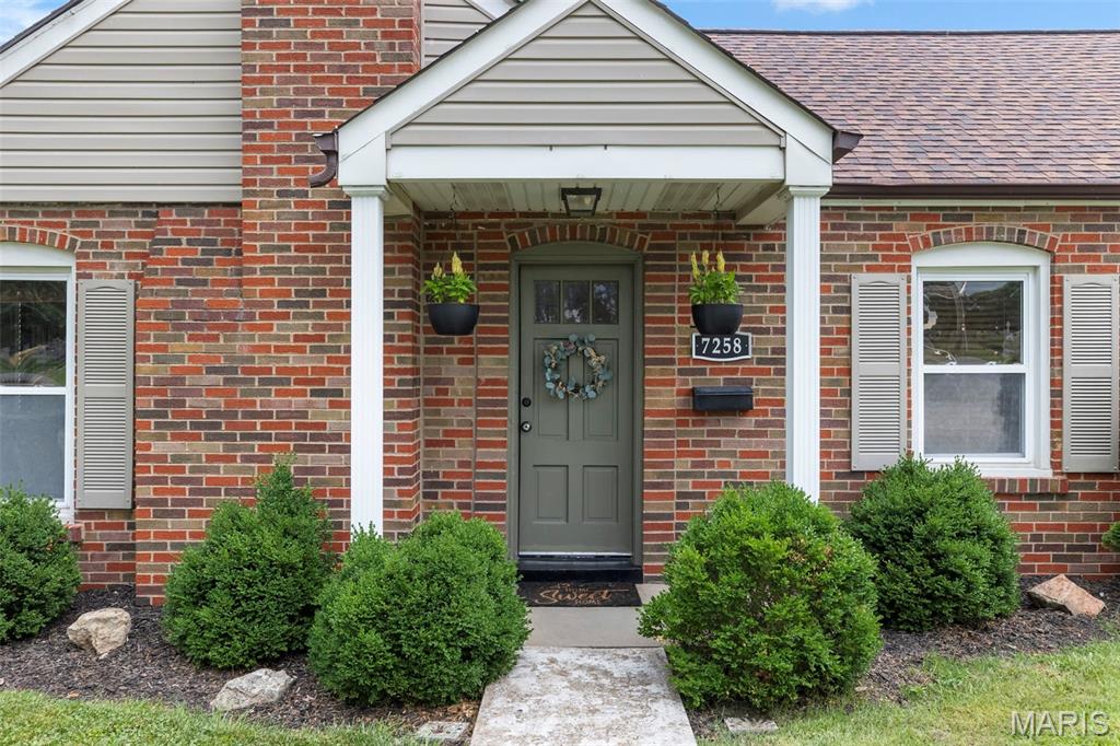 WELCOME HOME to this charming 2-bedroom, 1.5-bath Affton bungalow offering the perfect blend of comfort, character, and convenience. Filled with natural light and inviting living spaces, this home provides a warm, welcoming atmosphere from the moment you walk through the door. Whether you're hosting friends or enjoying a quiet night in, this space is perfect for comfortable everyday living.  Step outside to a spacious backyard and deck, perfect for morning coffee, summer barbecues, gardening, pets, or simply unwinding at the end of the day. The walk-out lower level adds valuable flex space and storage.  Ideally located near shopping, dining, parks, schools, and major commuter routes, you'll love the convenience of having everything you need just minutes away. This bungalow is just waiting to meet its new owner!  Recent updates: new flooring in the kitchen & main bathroom, tin roof over the back deck, and painting of the deck. All kitchen appliances are included.  Schedule your showing today!