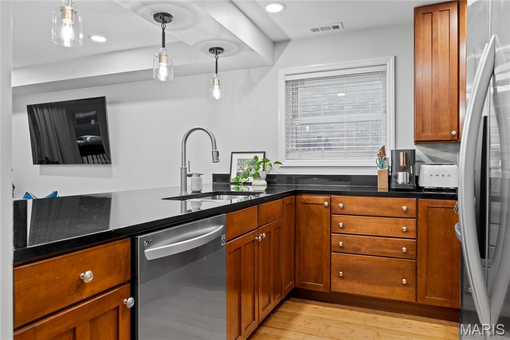 610 Forest Court Walk A Condo - Residential