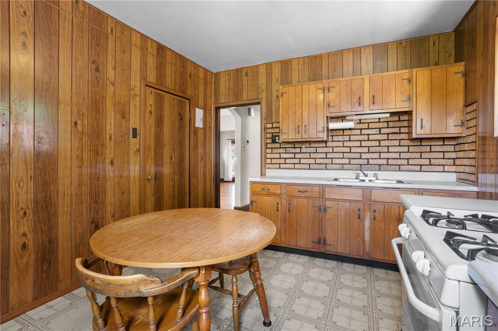 Holly Hills Add 02 - Residential