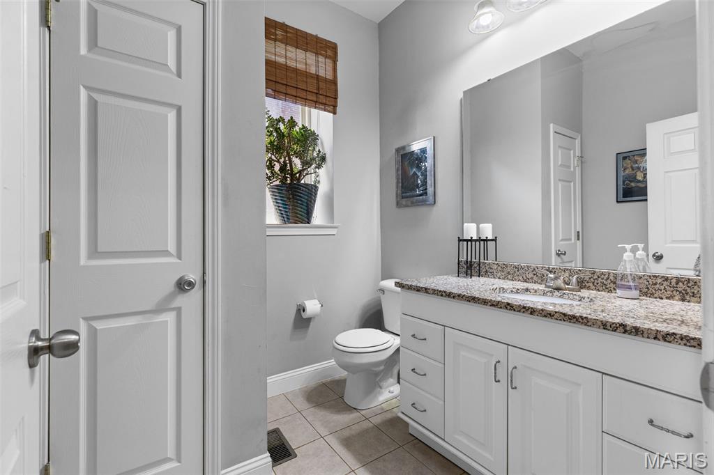 2208-10 Missouri Ave Condo - Residential