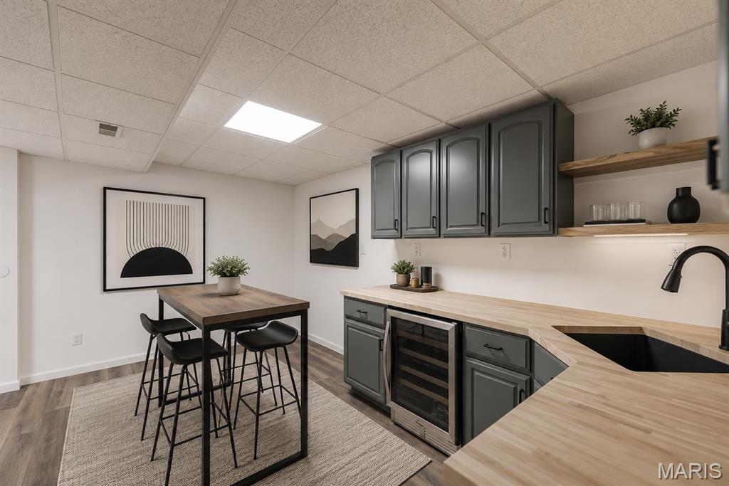 Kerth Manor - Residential