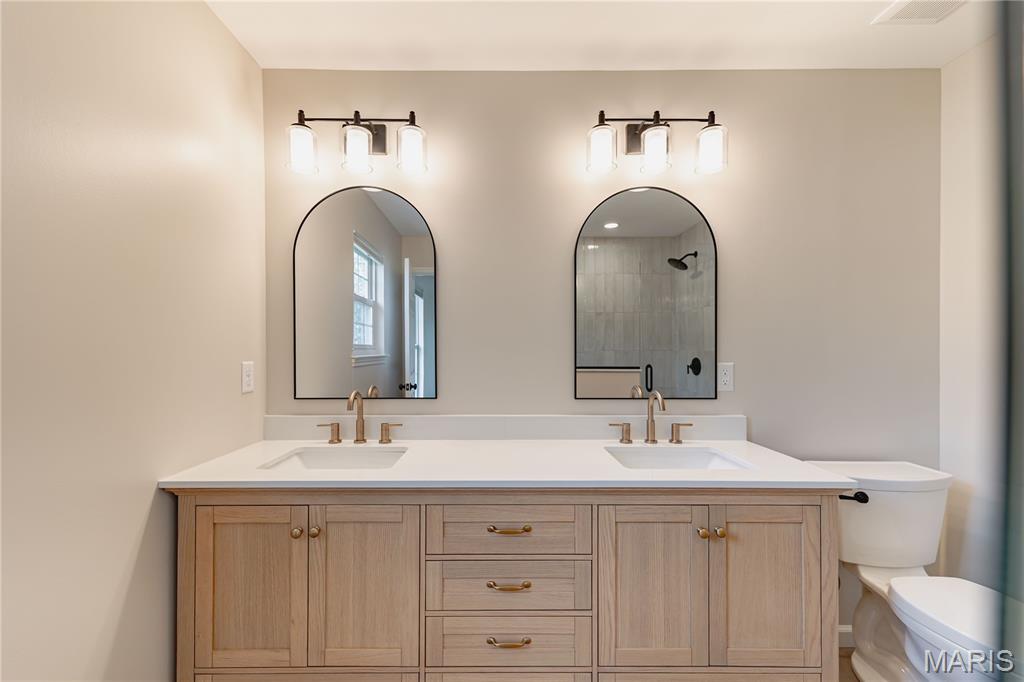 Kerth Manor - Residential