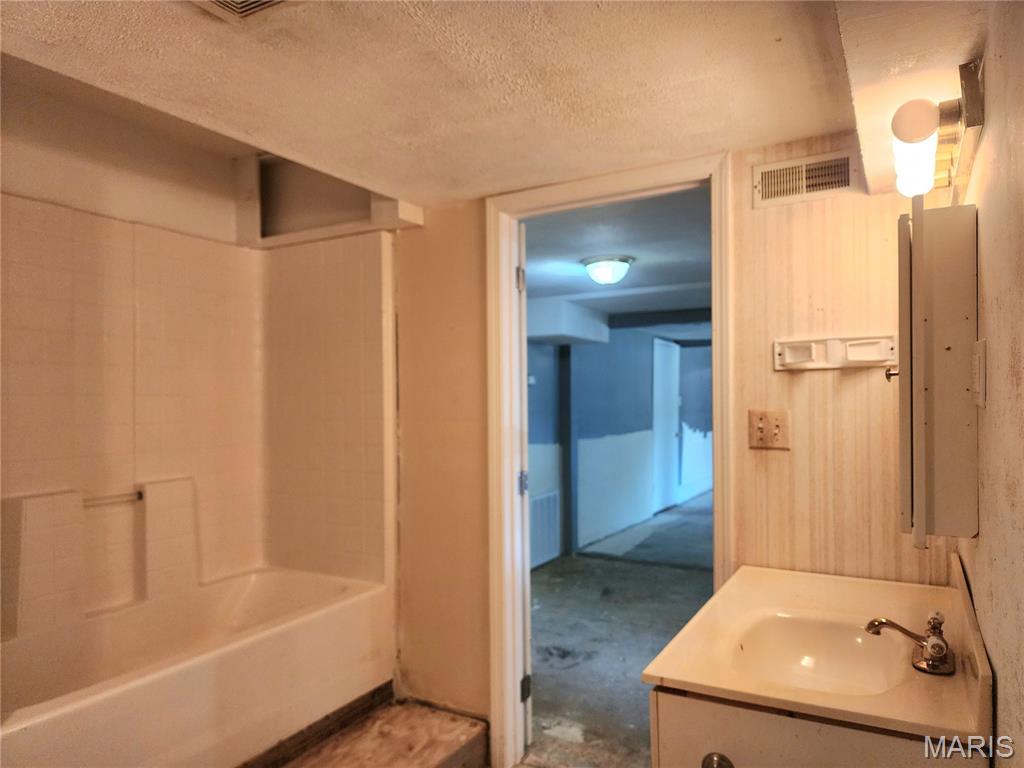 Bogytown Sub - Commercial Sale