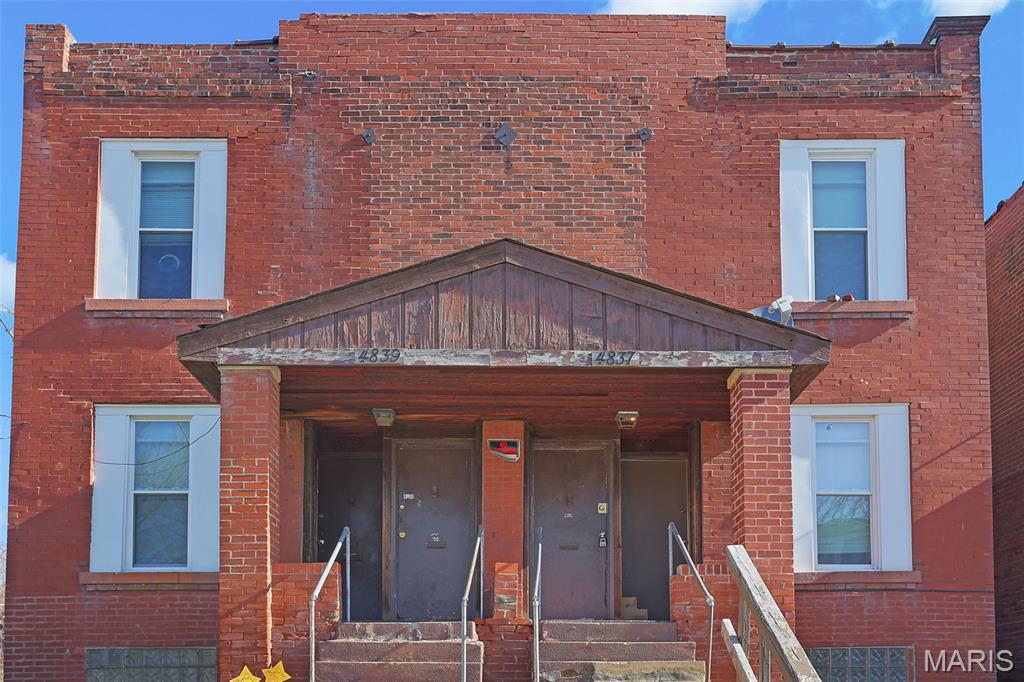Solid 4-family brick investment opportunity with 3 month to month tenant-occupied units  and 1 vacant unit ready for lease. Current rents range from $550 to $600 per month. Property features durable brick construction and newer LBP flooring in select areas. Great opportunity for an investor looking to add to their portfolio with immediate income and upside through lease-up of the vacant unit. Convenient St. Louis location near major roads, public transportation, and local amenities.