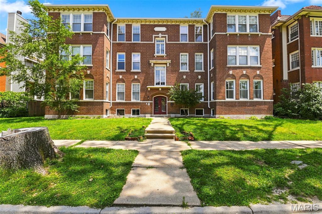 Debaliviere Place West Ph 02 - Residential