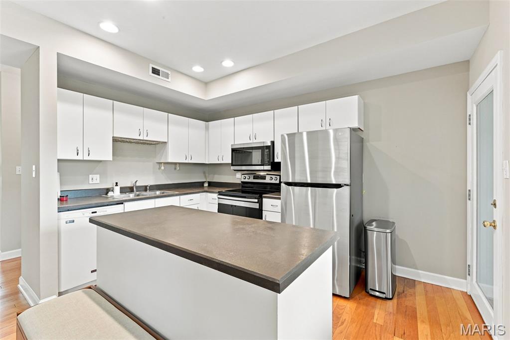 Debaliviere Place West Ph 02 - Residential