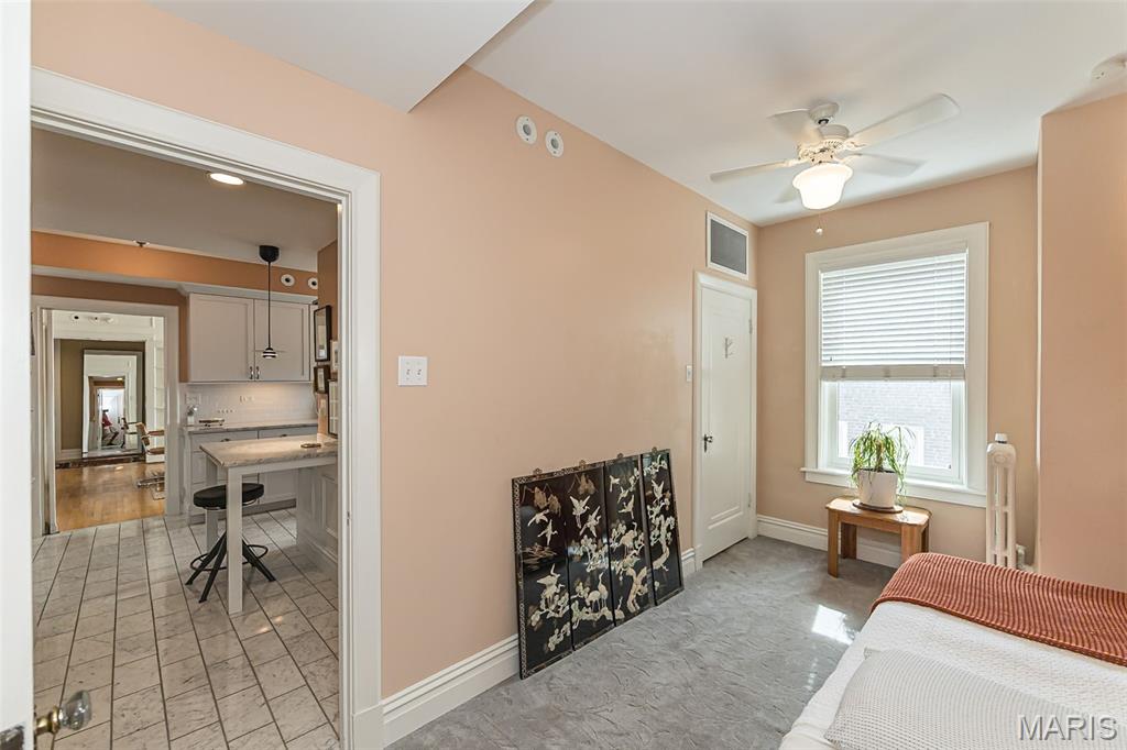 625 South Skinker Condos - Residential