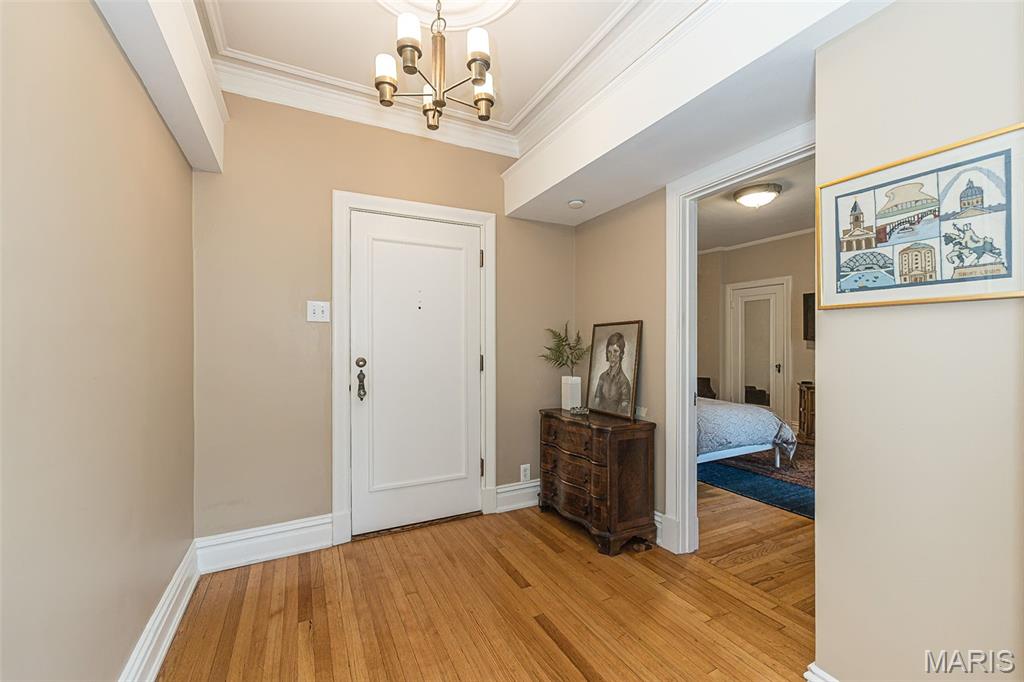 625 South Skinker Condos - Residential