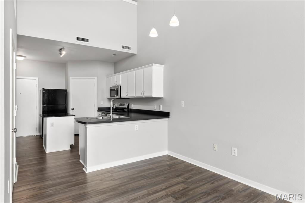 Loft Condo At Station Plaza The - Residential