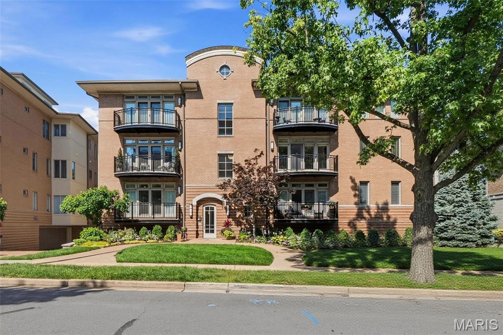 Brighton Way Condo - Residential