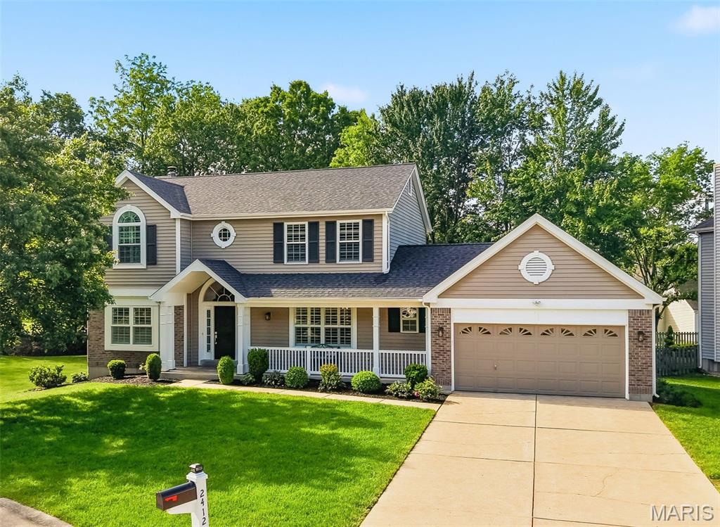 Beautiful two-story home is tucked away on a cul-de-sac in Des Peres. The spacious family room features a brick fireplace with gas logs, built-in bookshelves, a large bay window overlooking the backyard, and a bar with granite countertop and a built-in wine rack. Hardwood flooring flows throughout the kitchen, breakfast room, family room, and entry hall.
The updated kitchen offers abundant cabinet space, stainless steel appliances, granite countertops, and a breakfast room with a built-in buffet and additional cabinetry. Main-floor laundry adds convenience to daily living. The main level features 9-foot ceilings, a formal dining room, and a living room that opens seamlessly to the family room.
A new roof with architectural shingles and new carpeting were installed in 2026. Plantation shutters on most front-facing windows, as well as in the kitchen and primary bathroom, add charm and elegance. An impressive two-story entryway with an open staircase leads to the spacious primary suite, complete with a walk-in closet and an en-suite bathroom featuring a double vanity with granite countertop, a soaking tub, and a separate shower. Three additional bedrooms and an updated full bath complete the second floor.
The nicely finished lower level is ideal for entertaining, featuring luxury vinyl plank flooring, a large wet bar with quartz countertops, a beverage cooler, and a beautifully updated half bath. Enjoy the private backyard with a patio backing to common ground.
Fantastic location within the Des Peres city limits in the Barretts Elementary attendance area, with easy access to Highway 270. Close to The Lodge Des Peres and just a short walk to the 23-acre Phantom Forest Conservation Area / Bittersweet Woods Conservation Area.
Showings Start Friday May 15th.