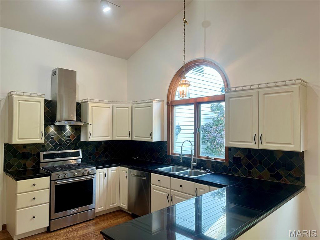 Settlers Pointe - Residential