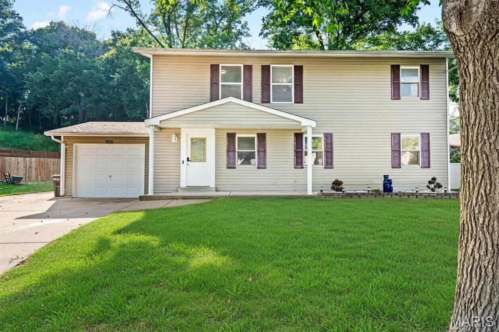 Fall in love with this lovely 3-bedroom, 2.5-bathroom family home, offering the perfect blend of modern updates and outdoor freedom. Step through the welcoming front porch into an inviting interior where you are greeted by a spacious living room designed for comfort and relaxation. The main floor seamlessly flows into an updated kitchen tailored for home chefs, alongside a conveniently laundry area with tons of storage. The layout maximizes every inch of living space across two stories.

Outside, the massive lot and huge backyard offer an unparalleled canvas for your outdoor dreams—whether you want to build an epic deck, start a massive garden, or just enjoy the wide-open space. Complete with an attached garage and great curb appeal, this turn-key property is ready for its next chapter!
