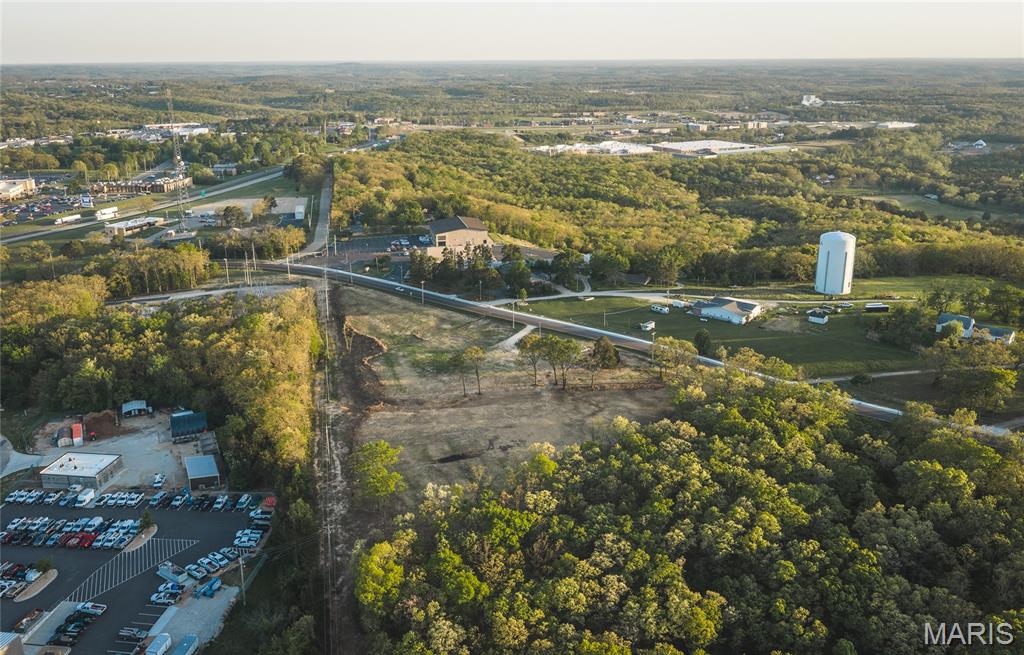 Prime development opportunity bordering other multi-family developments, MST property, close to I44, and hospital. Zoned R2 and located in the city limits this over 8 acres m/l tract is ready for your vision. This site lays well and has utilities available. Site is rough graded and partially cleared. Act now this type of acreage doesn't come around often in this location.
