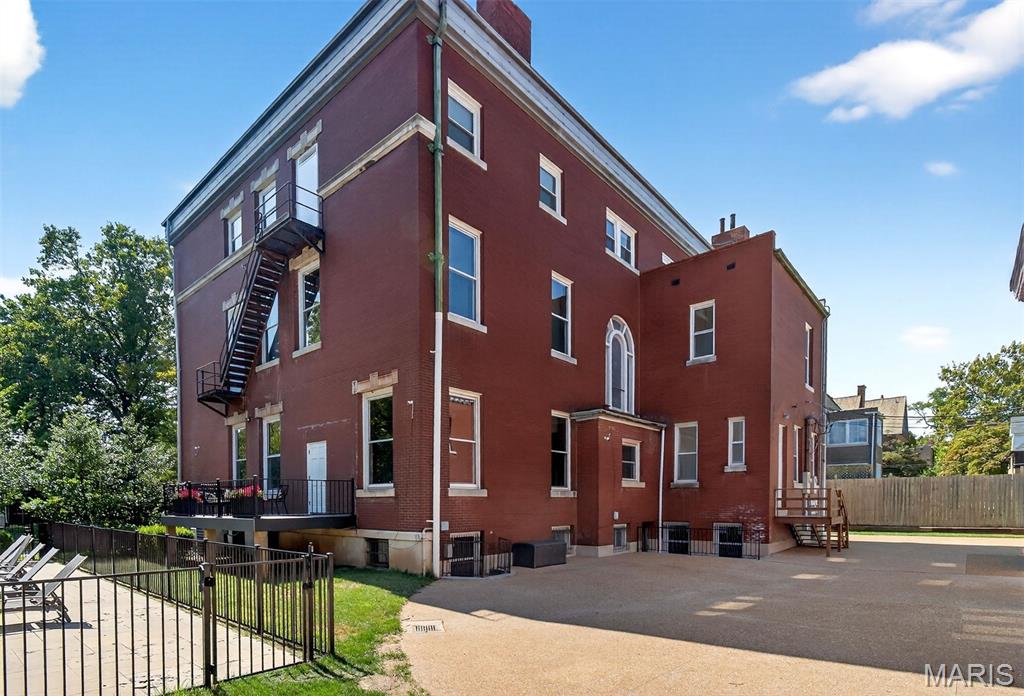Fullertons Westminster Place - Residential Income